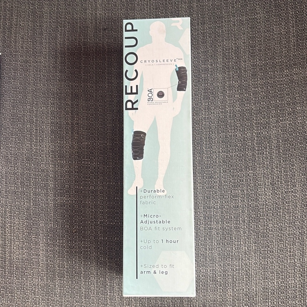 Freezeable cuff for leg or arm takes place or messy icing
